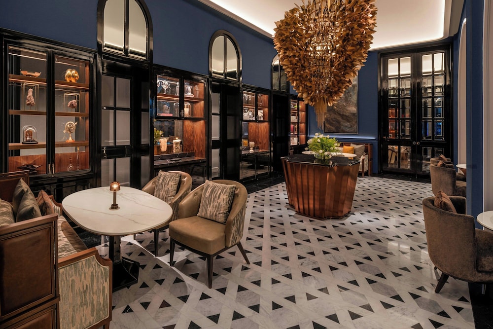The Ritz-Carlton, Bangkok 26/45