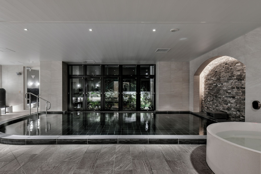 Lequ Okinawa Chatan Spa And Resort 38/70
