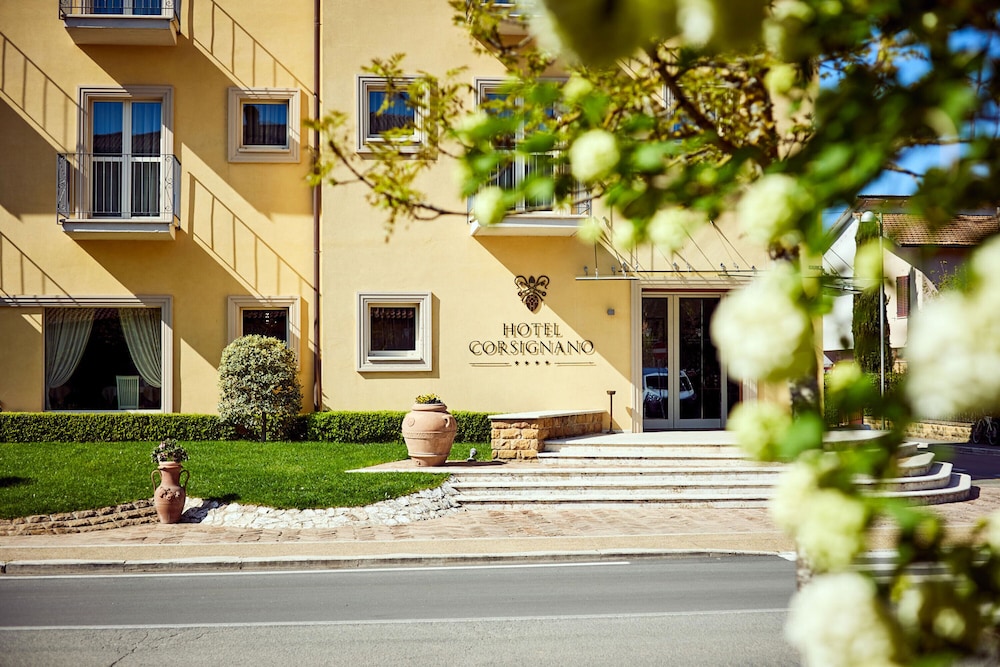 Hotel Corsignano 69/72