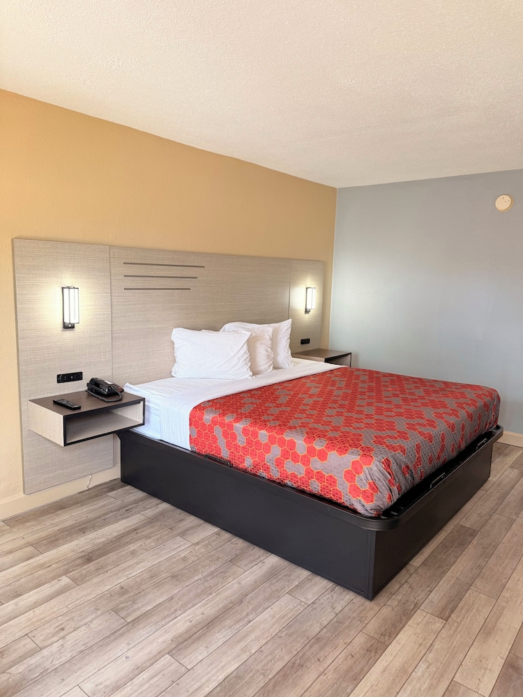 Milan Inn Suites 12/31
