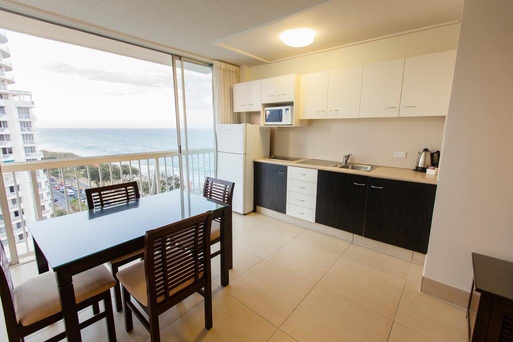 Chateau Beachside 24/30