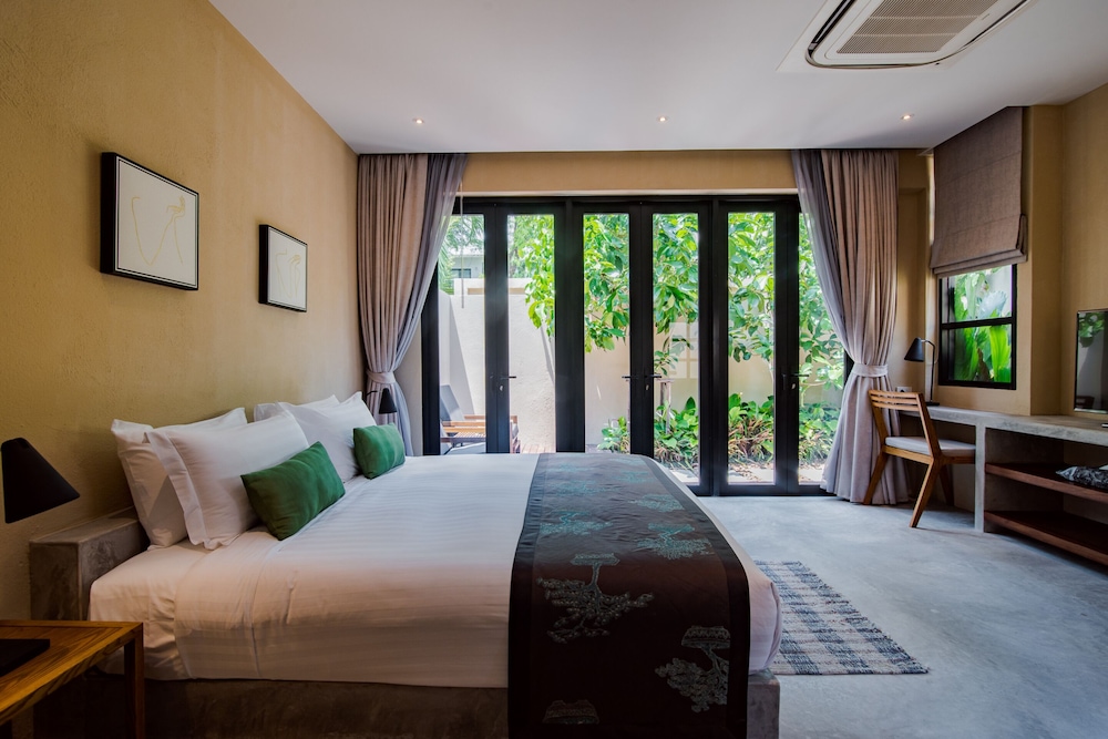 LUXURY, BUNGALOW, PET FRIENDLY