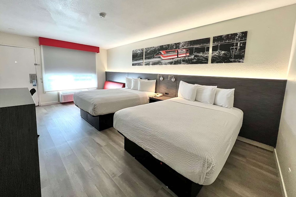 Ramada by Wyndham Anaheim Convention Center 6/40