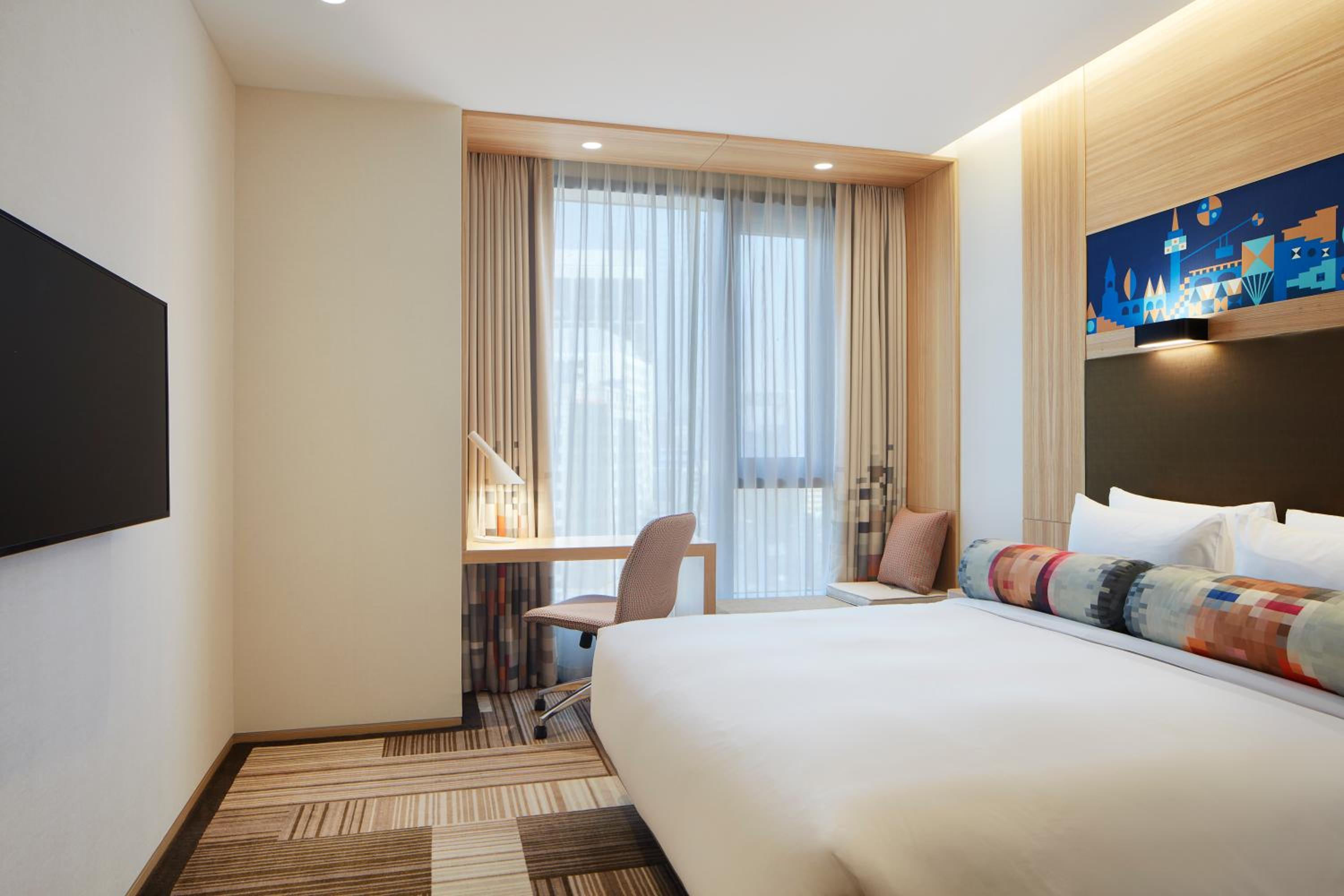 Aloft, King Bed