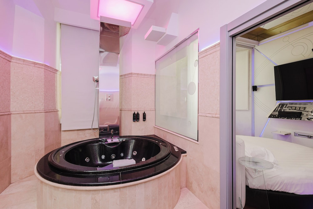 Hotel Trecento 50/50