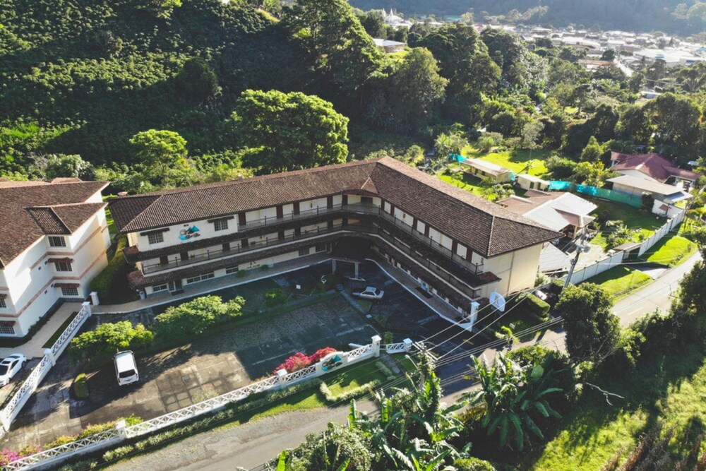 Valle Del Rio S A Hotel 4/68