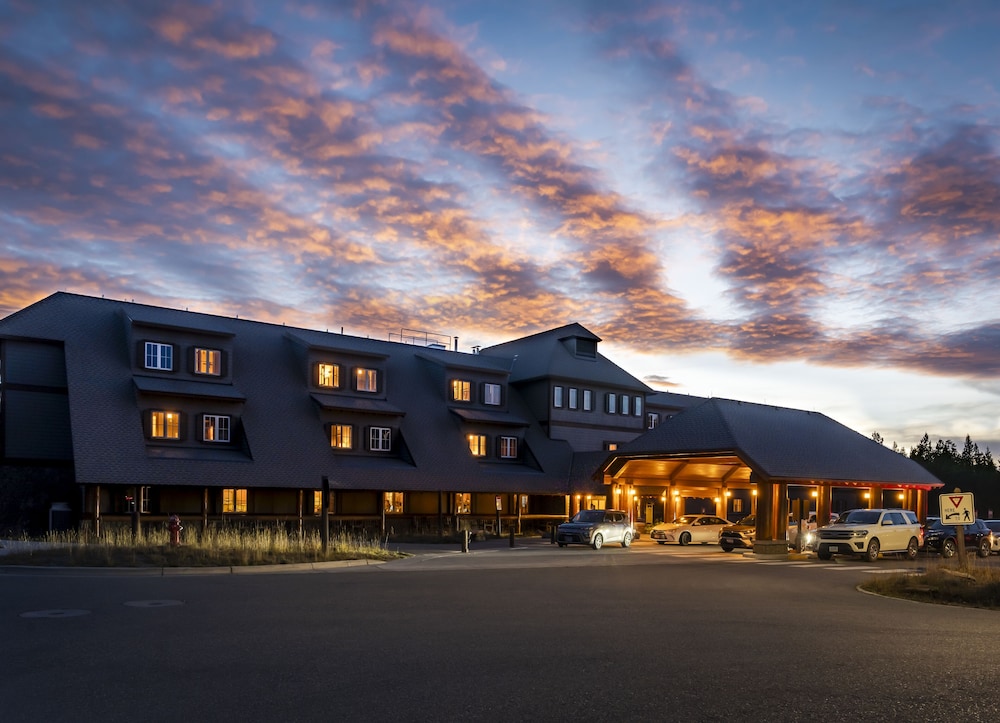 Canyon Lodge & Cabins in YELLOWSTONE - WY