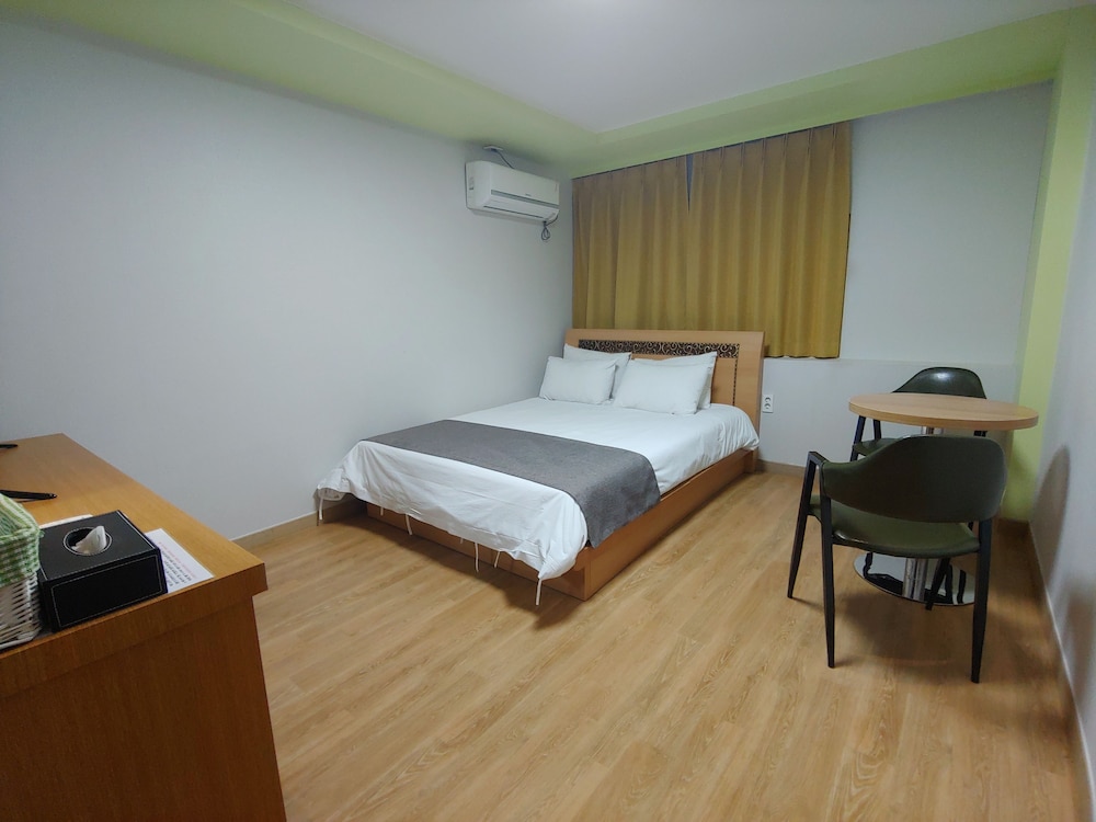 Gallery Hotel Bnb 16/30