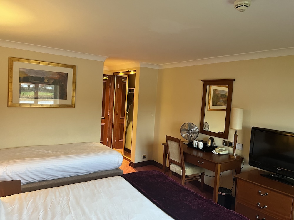 Macdonald Tickled Trout Hotel 6/59