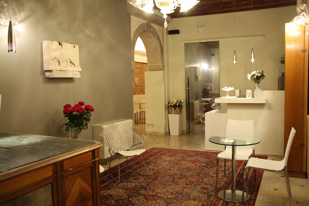 Hotel Tiepolo 7/64