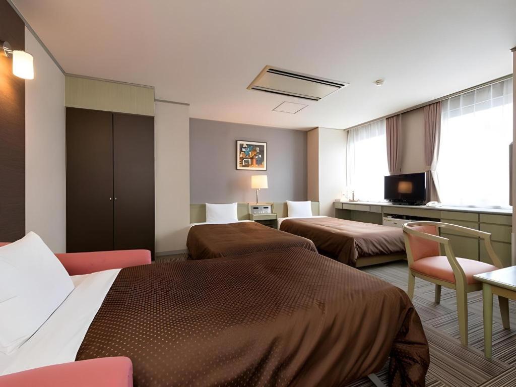 New Biwako Hotel 24/57