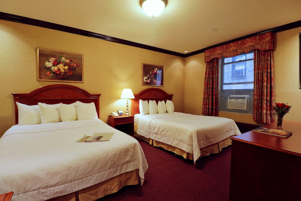 NEWTON HOTEL 7/37