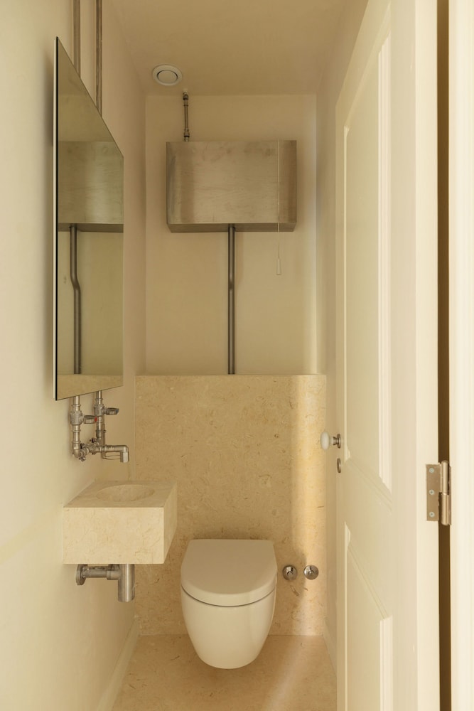 Lioz Lisboa Hotel 47/50