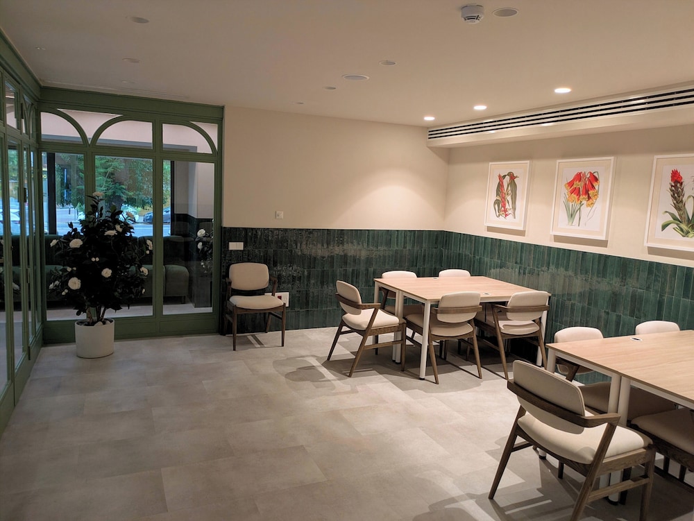 Ribera de Triana Hotel 35/50