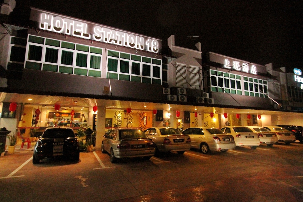Hotel Station 18 1/32