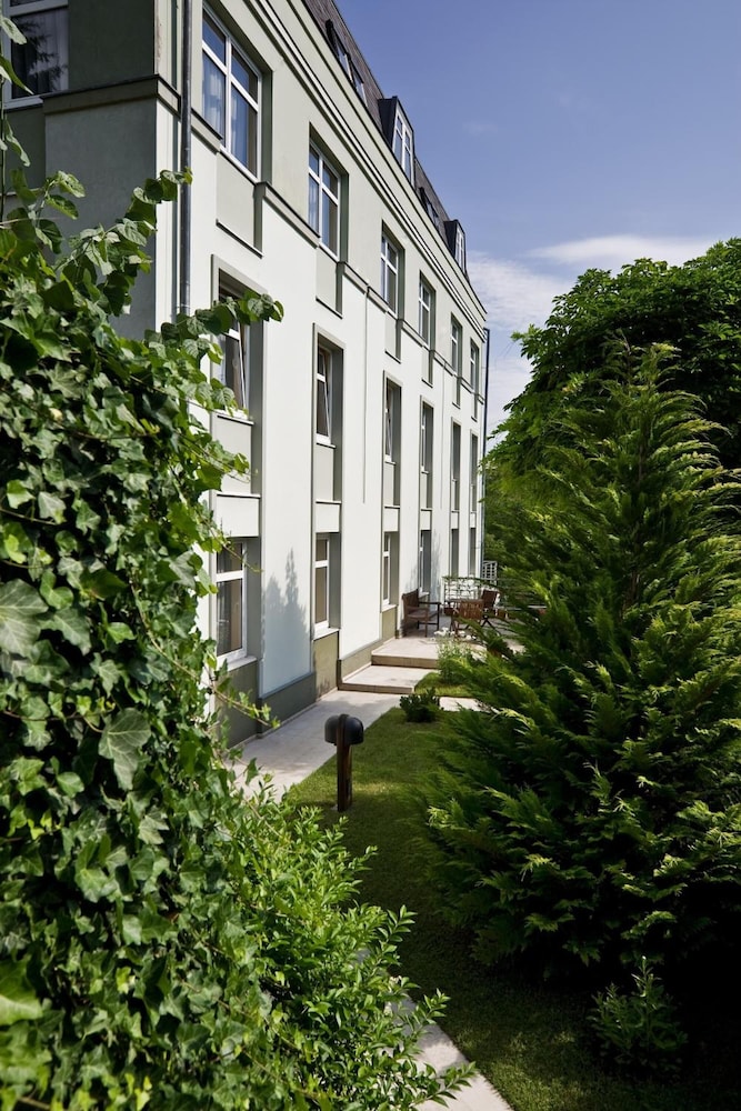 Jagello Business Hotel 32/39
