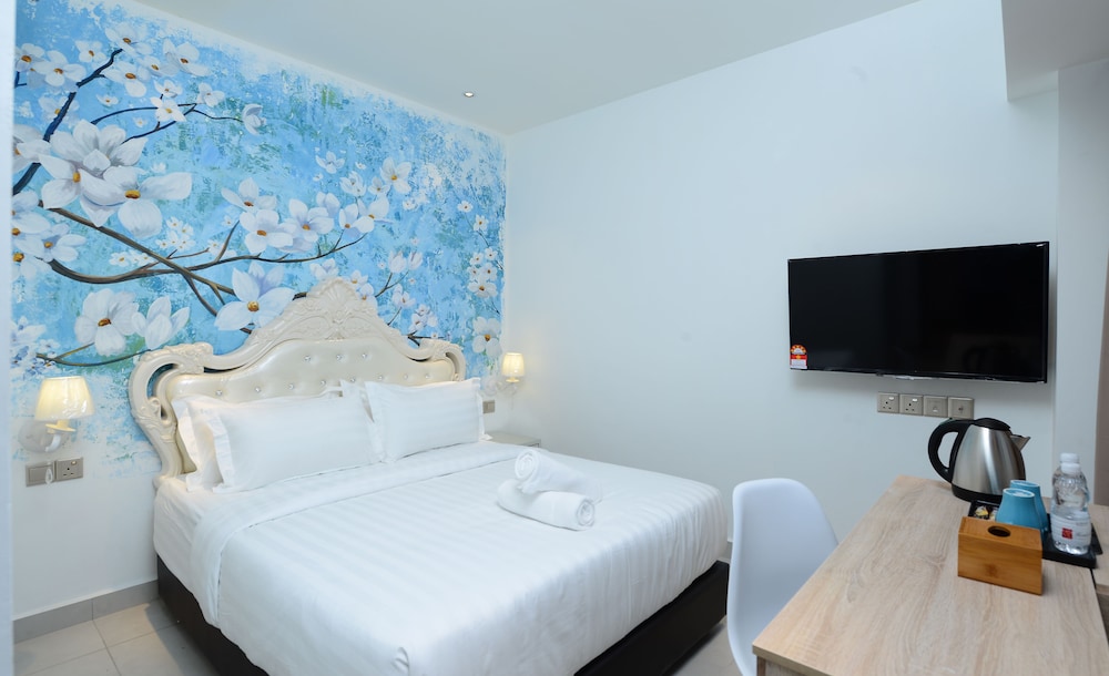Hotel De Art Usj 21 31/35