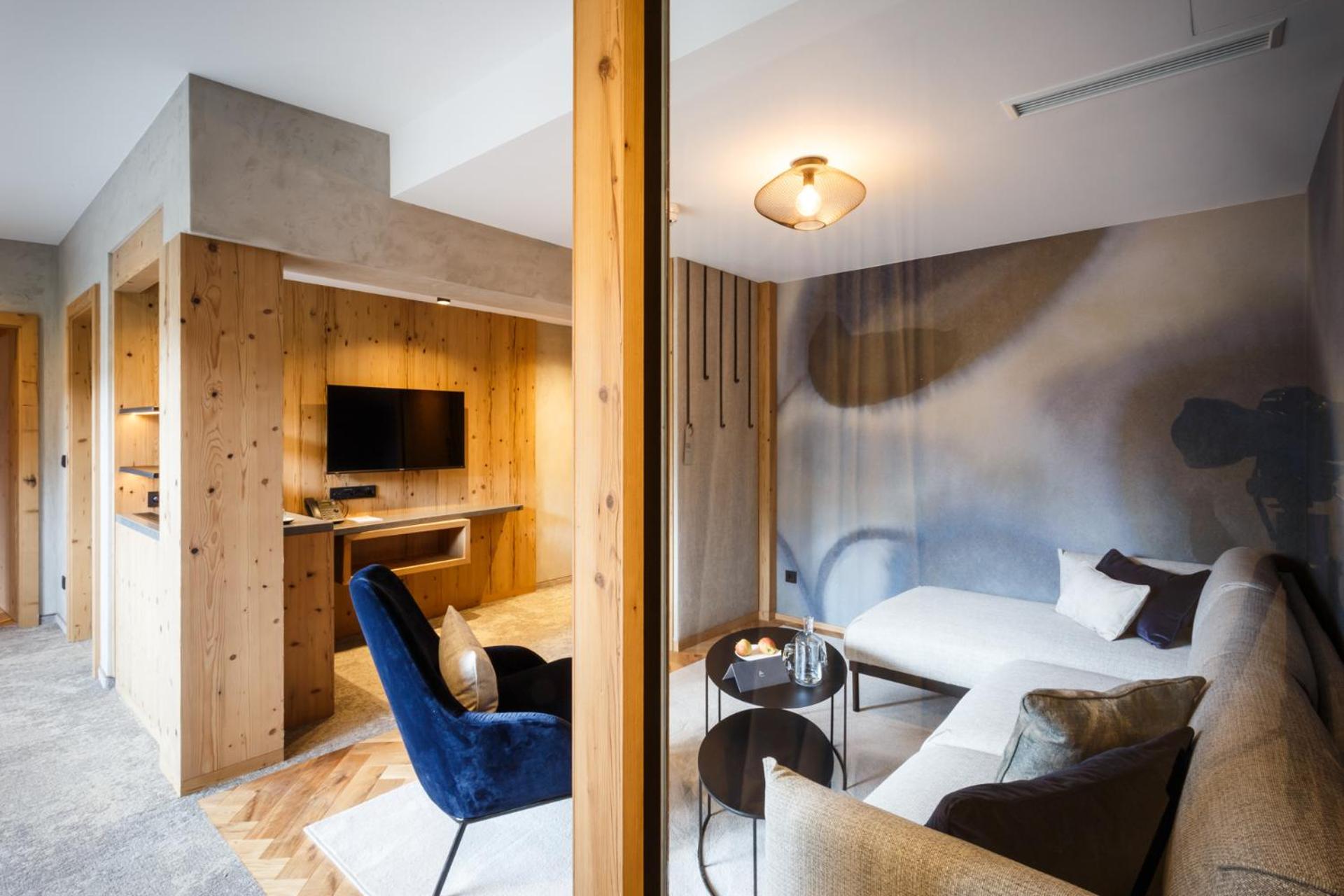 NOVA Moments Boutique Hotel 12/24