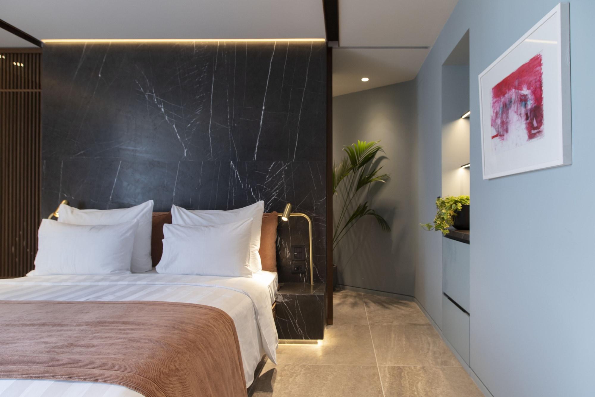 بنتهاوس بشرفة، Perianth Hotel 2/9