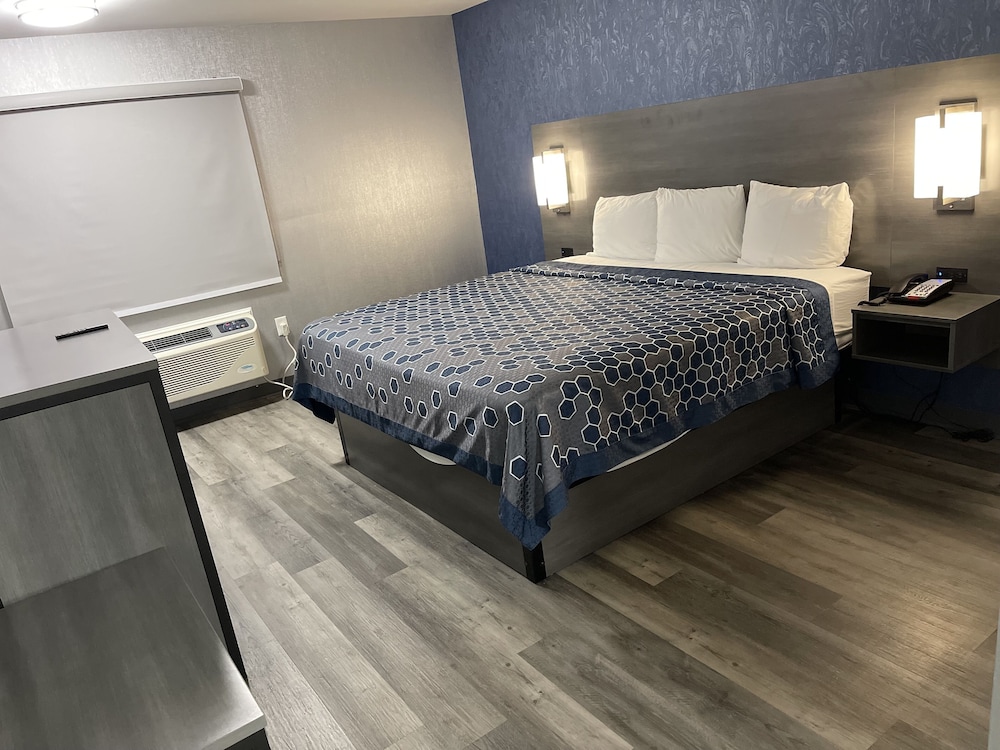 Wayne Inn 10/47