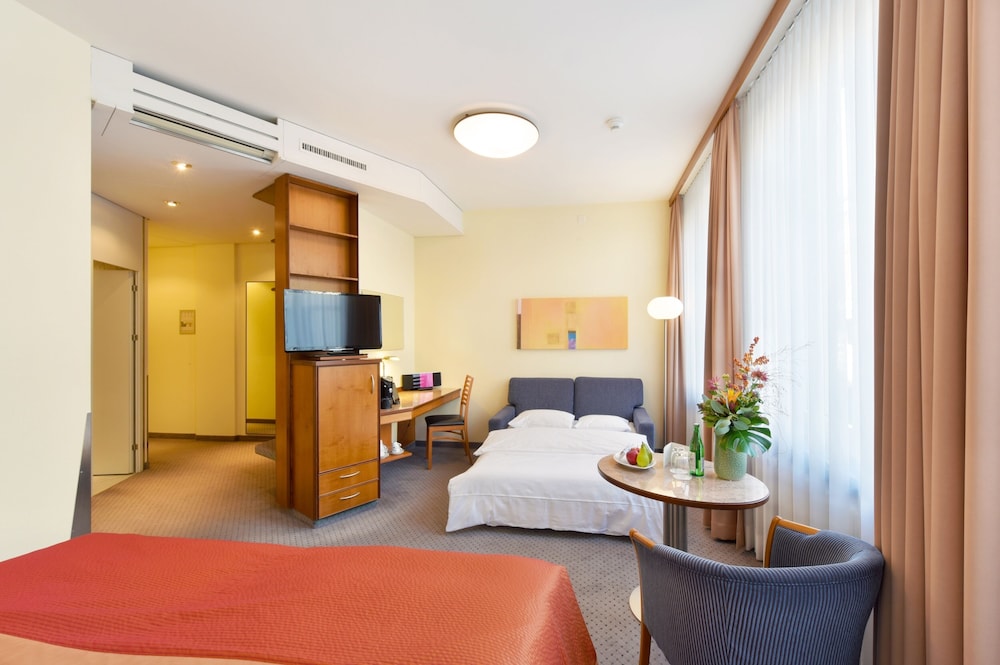 Hotel Glarnischhof 52/65