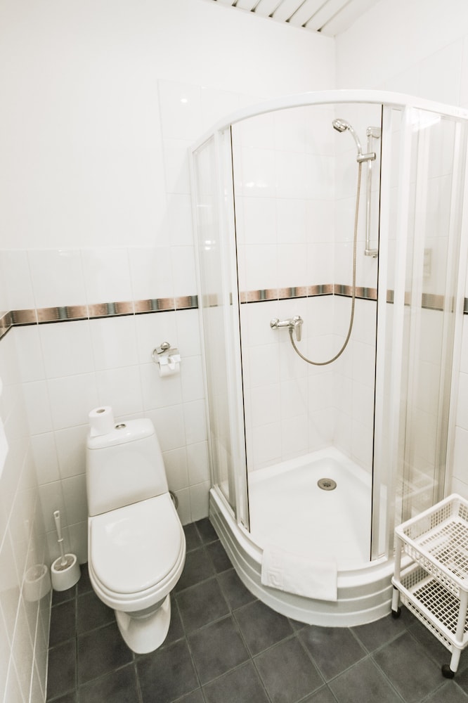 Hotel Kert 26/27