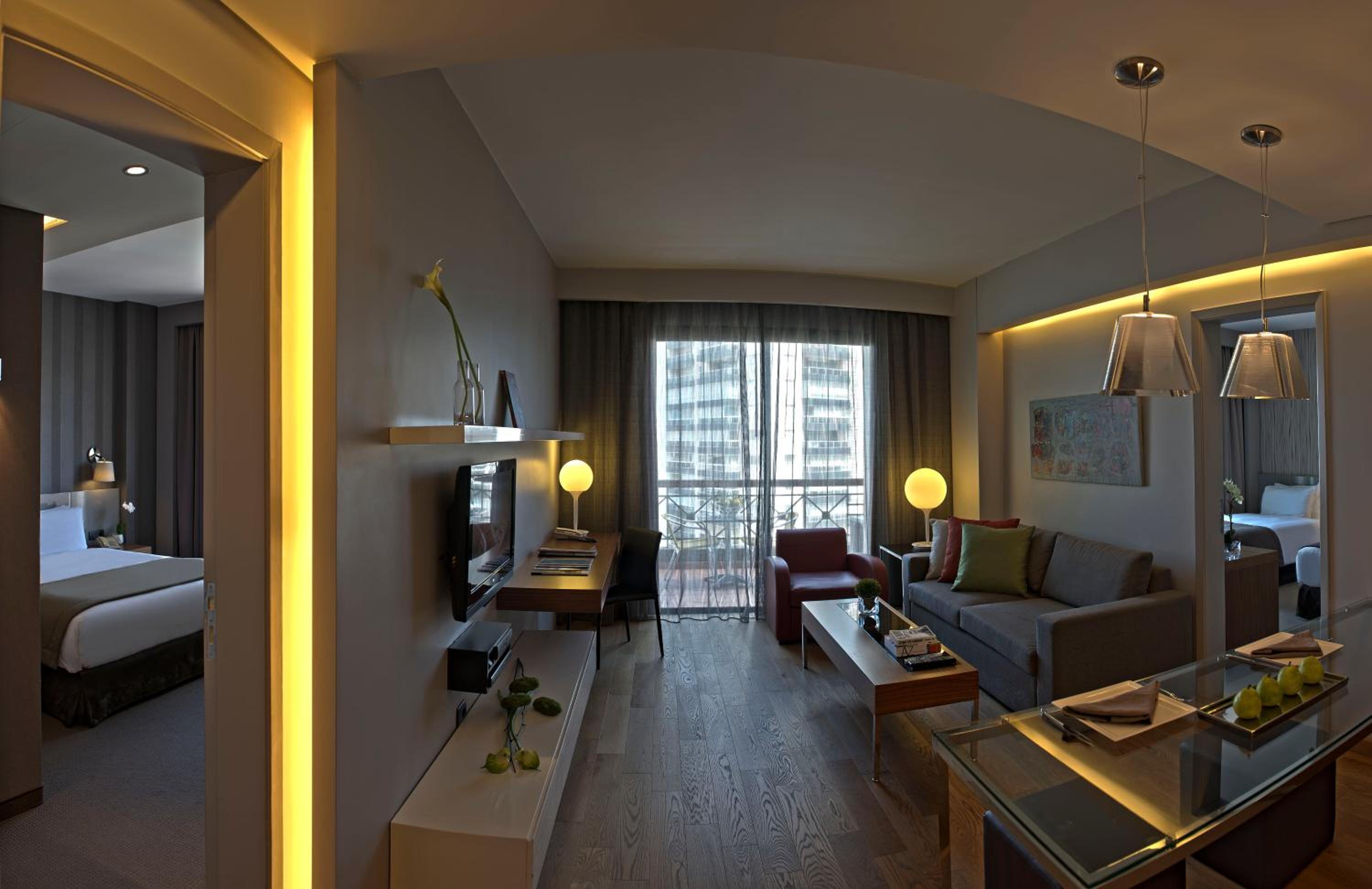 2 BEDROOMS, SUPERIOR, SUITE