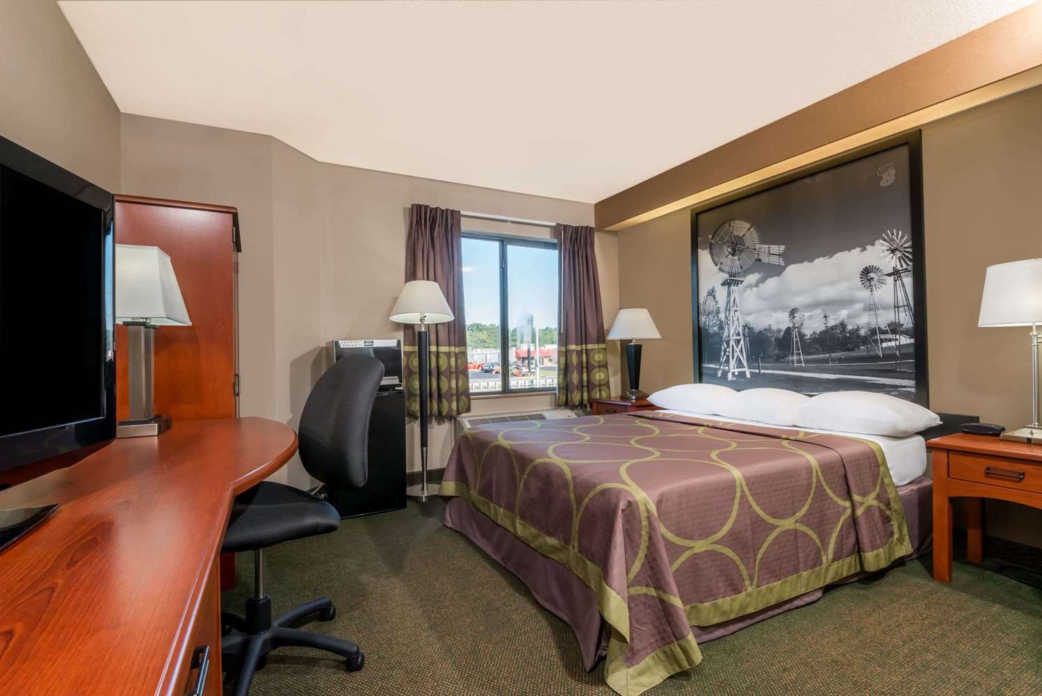 Super 8 by Wyndham Jasper 9/26