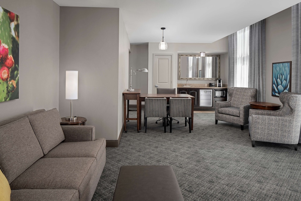 Embassy Suites By Hilton San Antonio Riverwalk Downtown 28/70