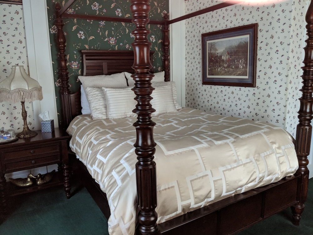 Allegiance Bed and Breakfast 8/44
