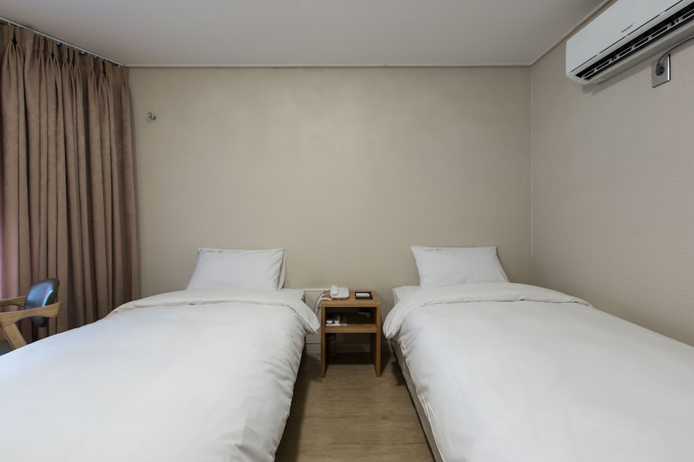 Hotel Elin 10/35