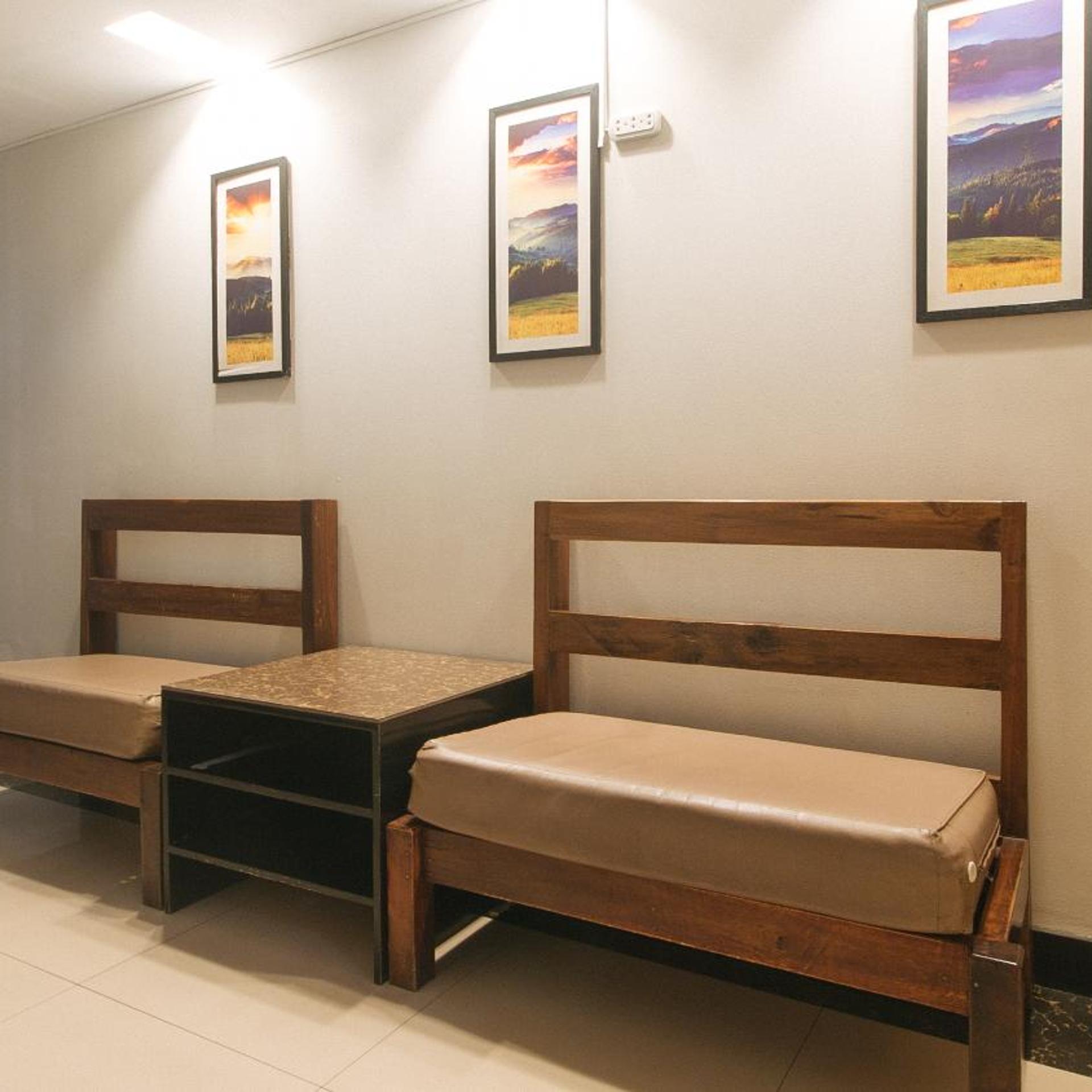 OYO 717 Ranchotel Bayanan 40/50