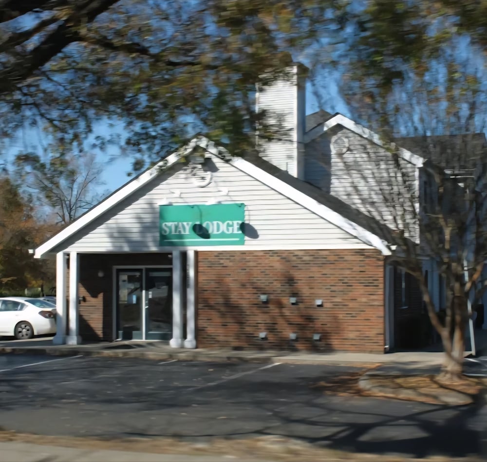 Stay Lodge Charlotte 1/7