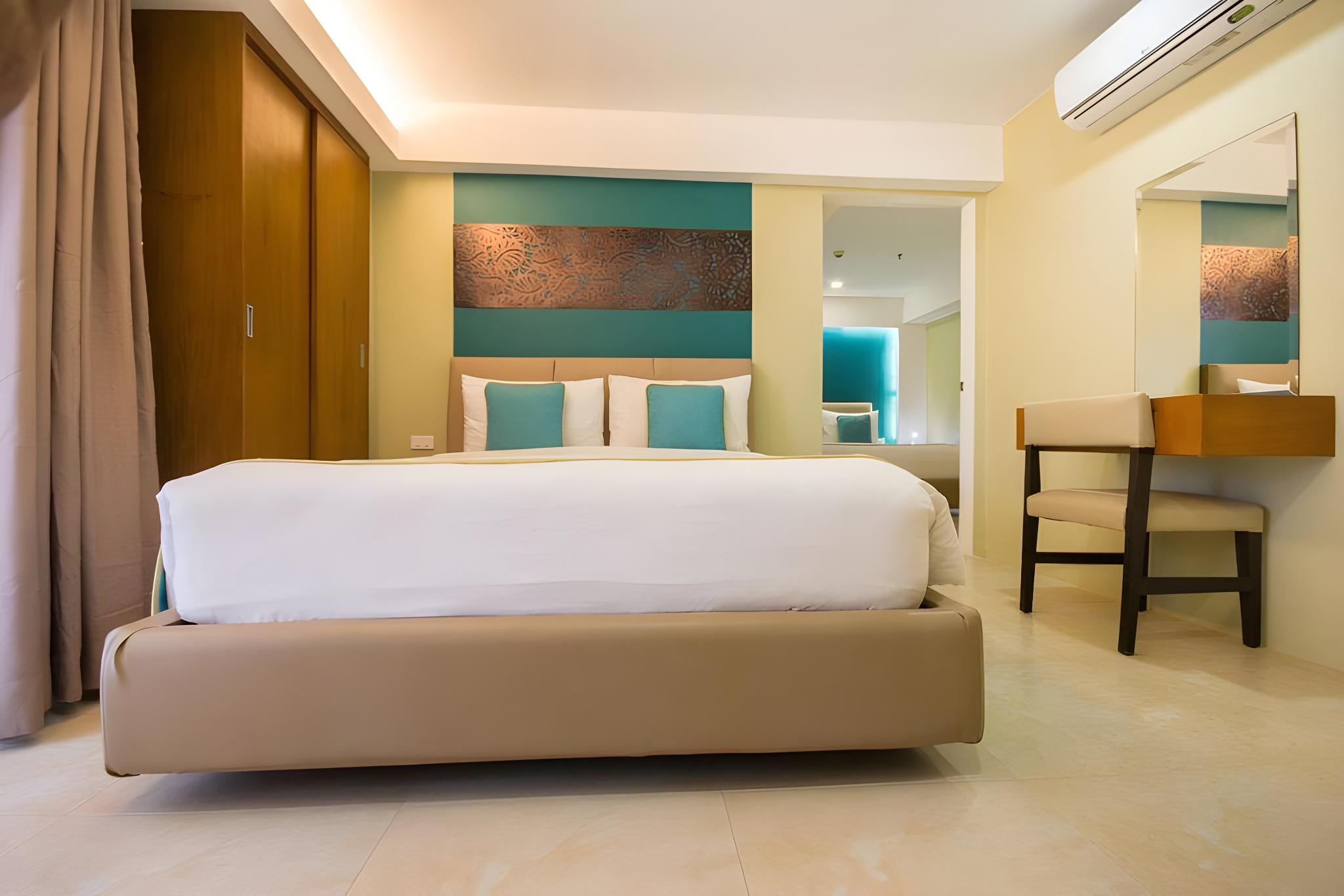 Family Suite, Junior Suite, Single Bed, Pool View