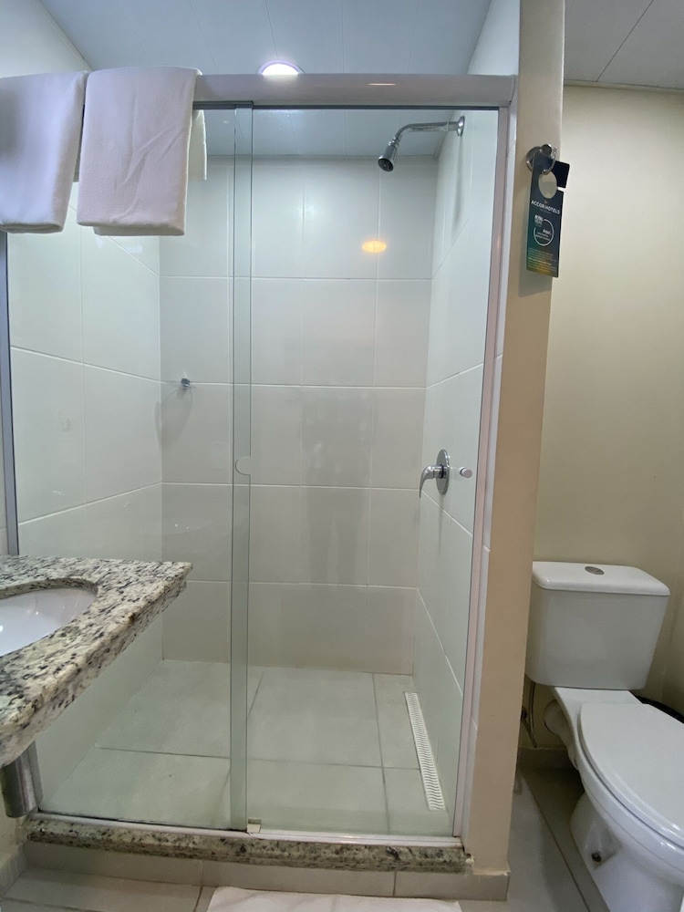 ibis budget Itaperuna 59/60