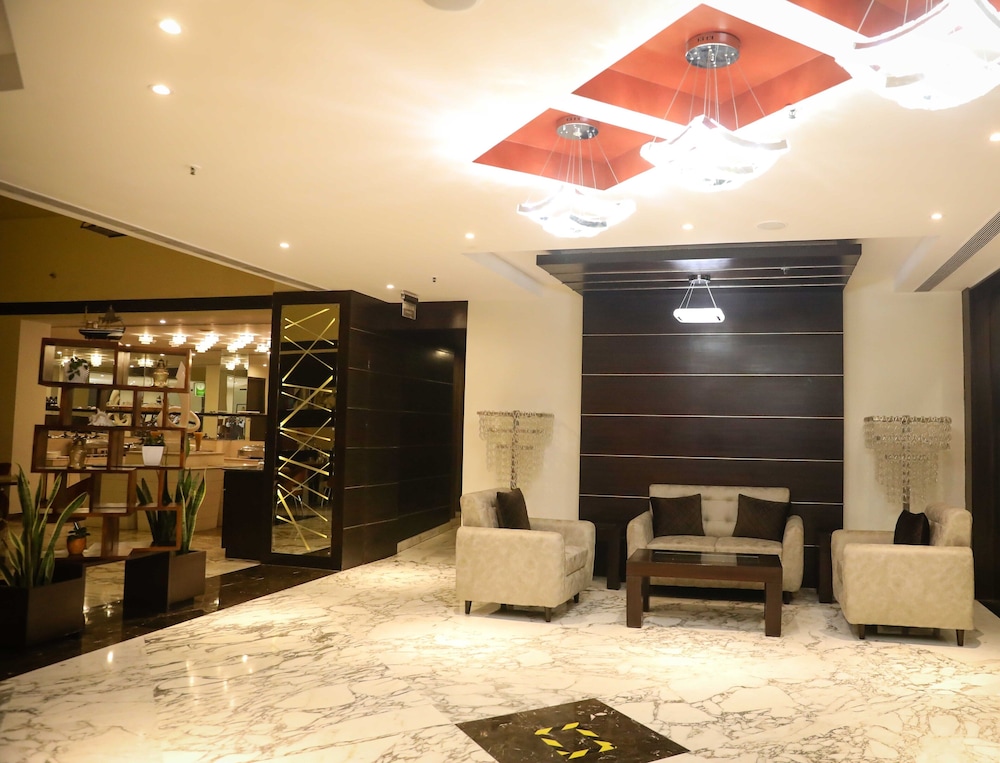 DS Clarks Inn Gurgaon 23/42