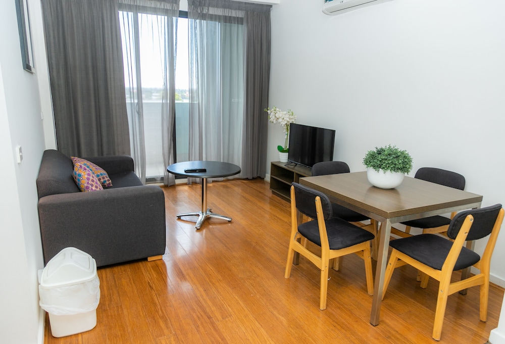 Exodus Dandenong Apartment Hotel 26/50