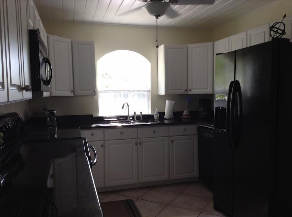 Paradise Cove at Lemon Bay 5/71