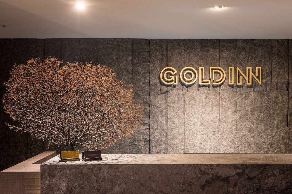 Goldinn Hotel 10/68
