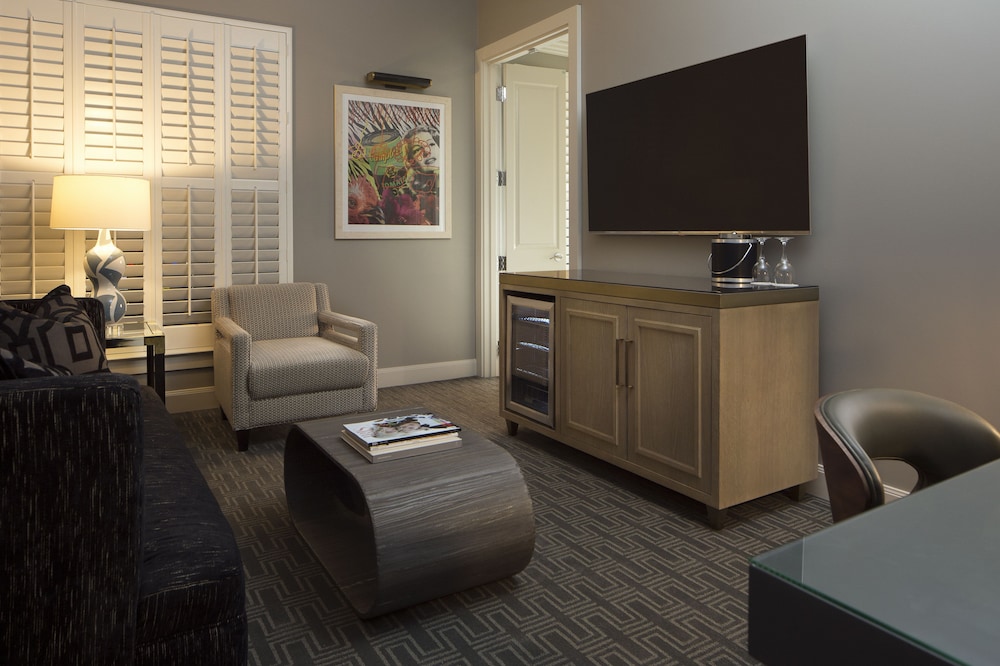 Hotel ZaZa Houston Memorial City 35/57