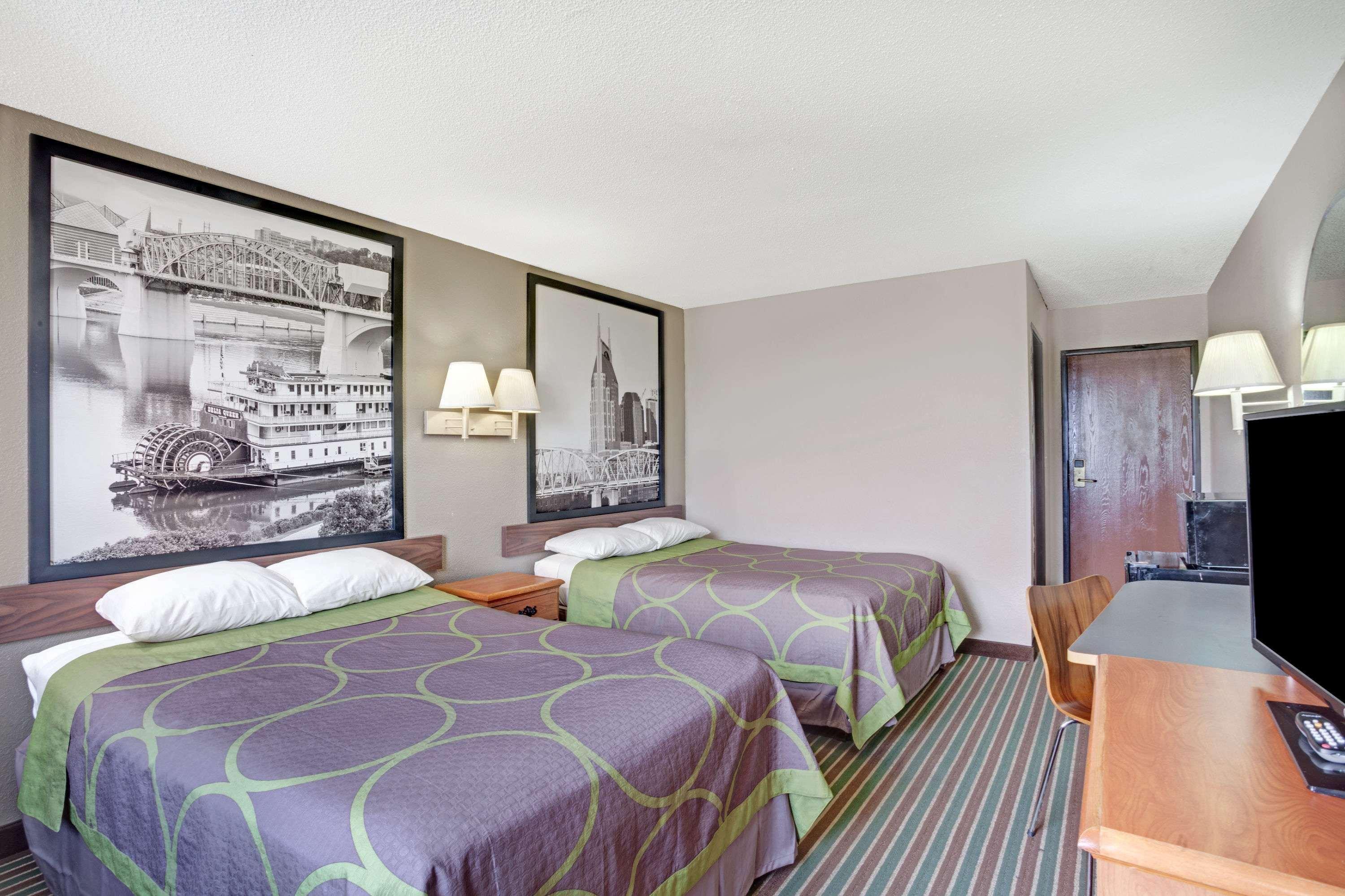 Super 8 By Wyndham Nashville/ Dntn/ Opryland Area 14/25