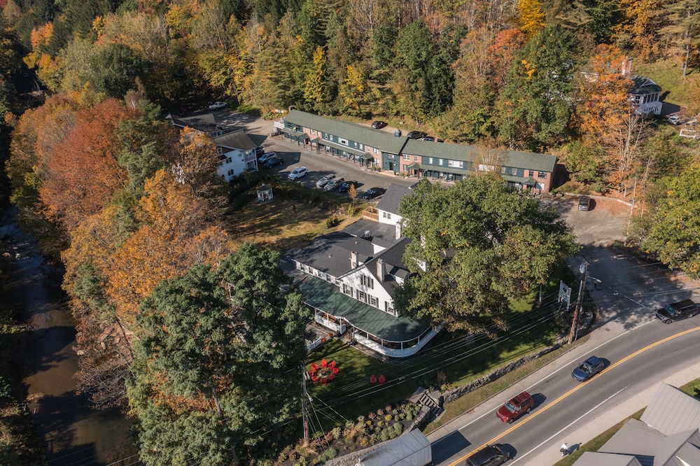 The Stowe Inn 59/64