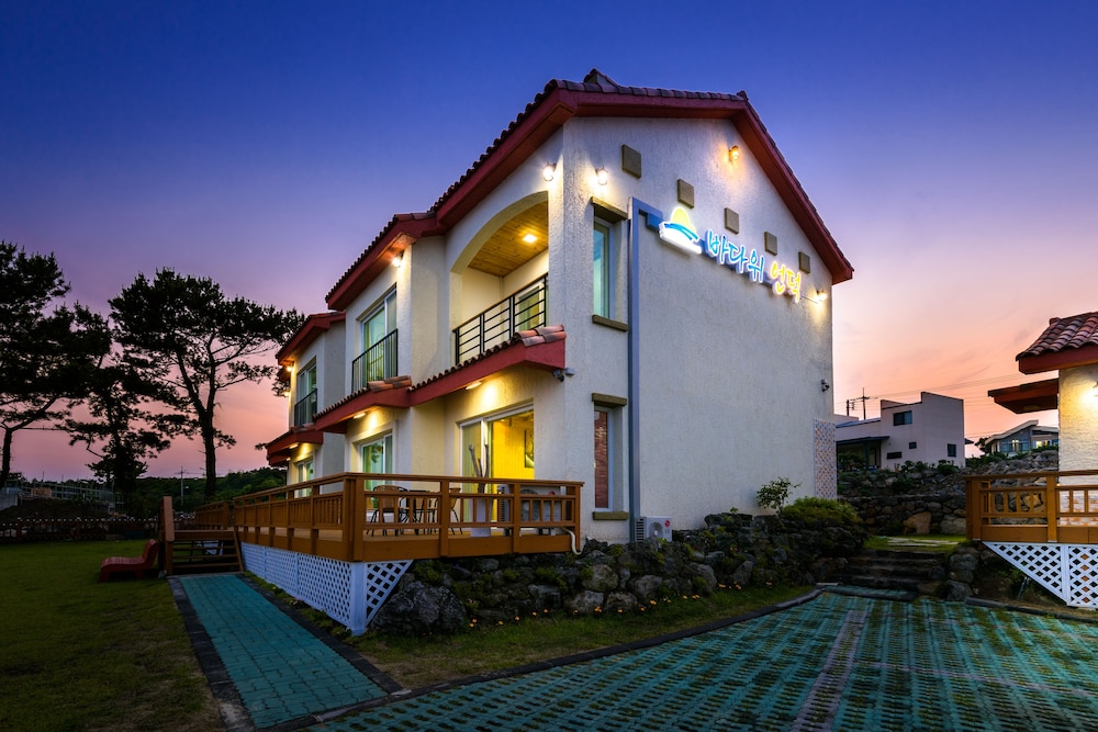 Badaweeondeok Pension photo1