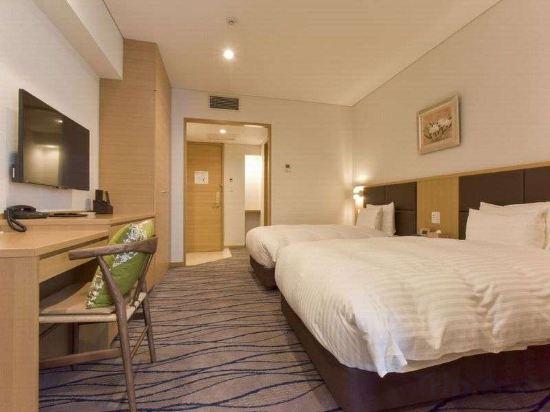 Economy, Twin Beds