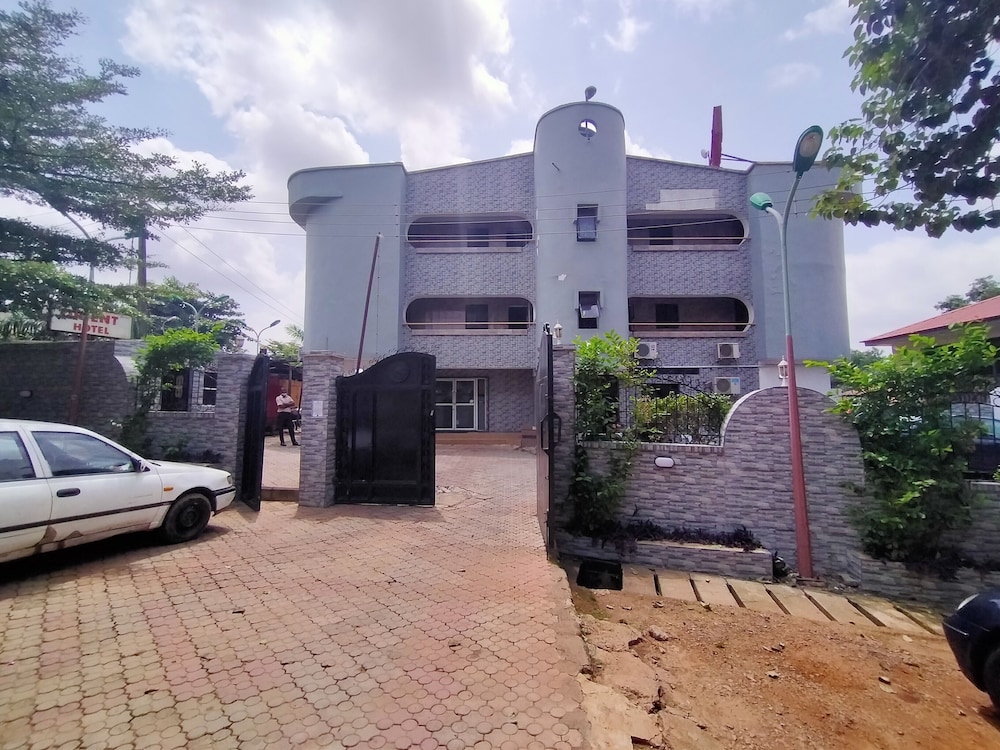 Orient Hotel & Plaza Ltd 22/26
