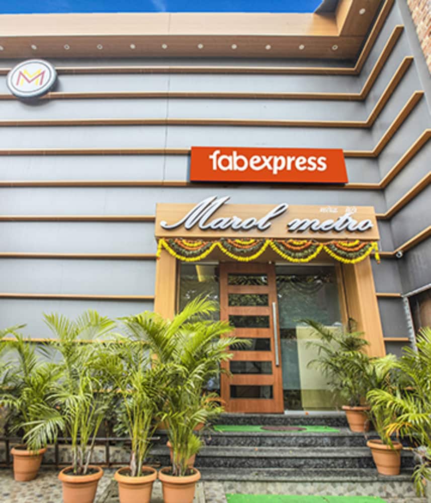 Fabhotel Marol Metro Andheri East 1/22