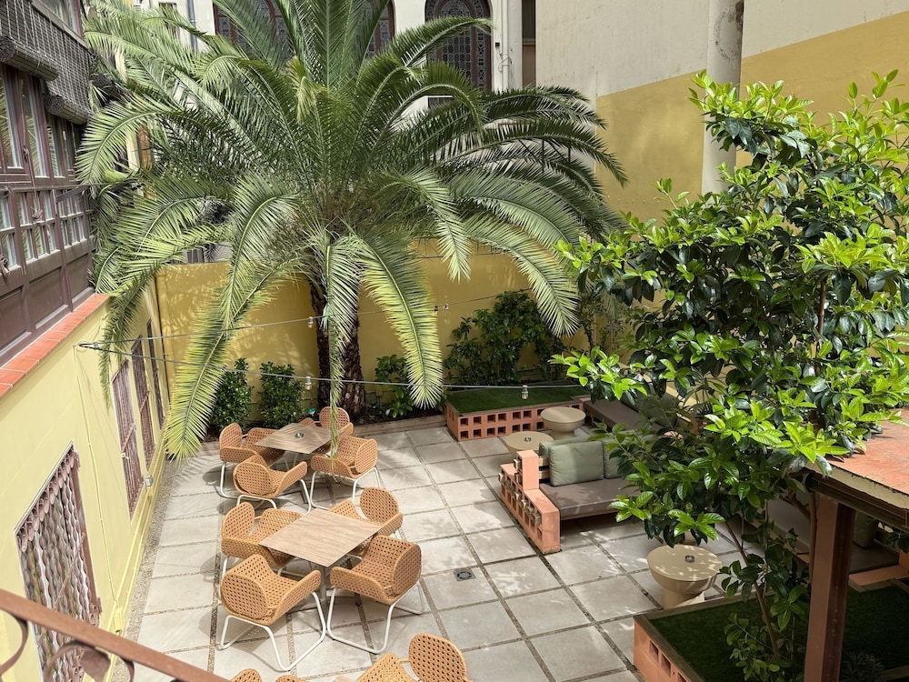 The Loft Hostel 43/47