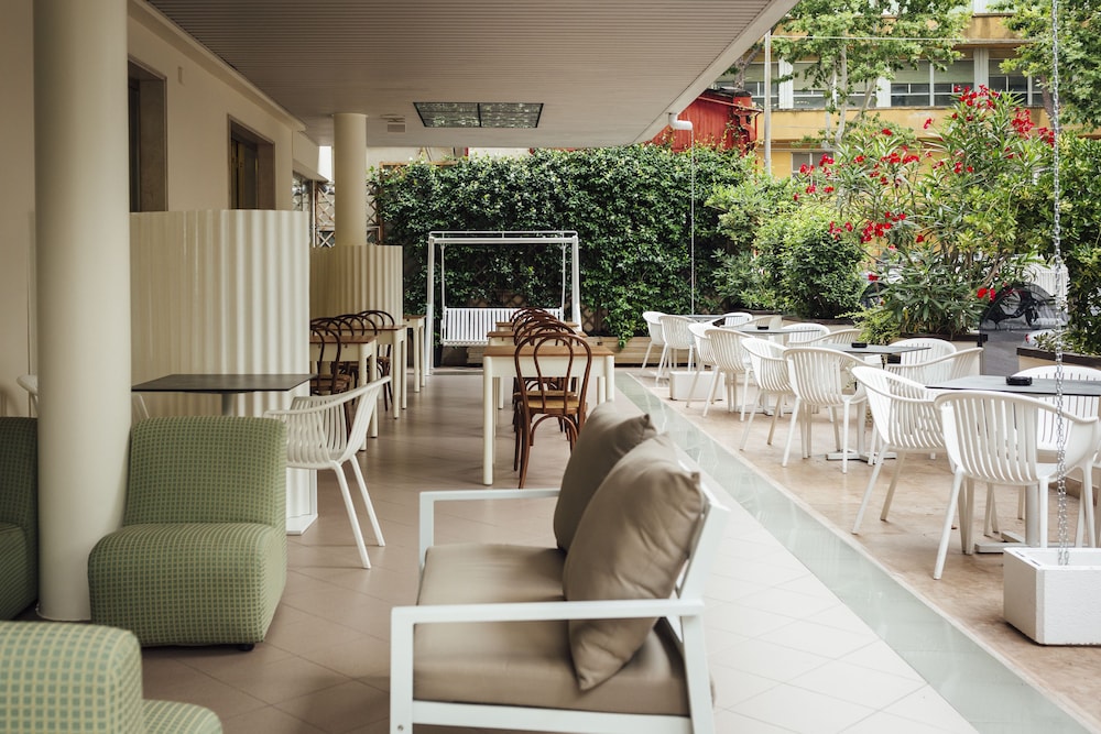 Hotel Montecarlo 47/68