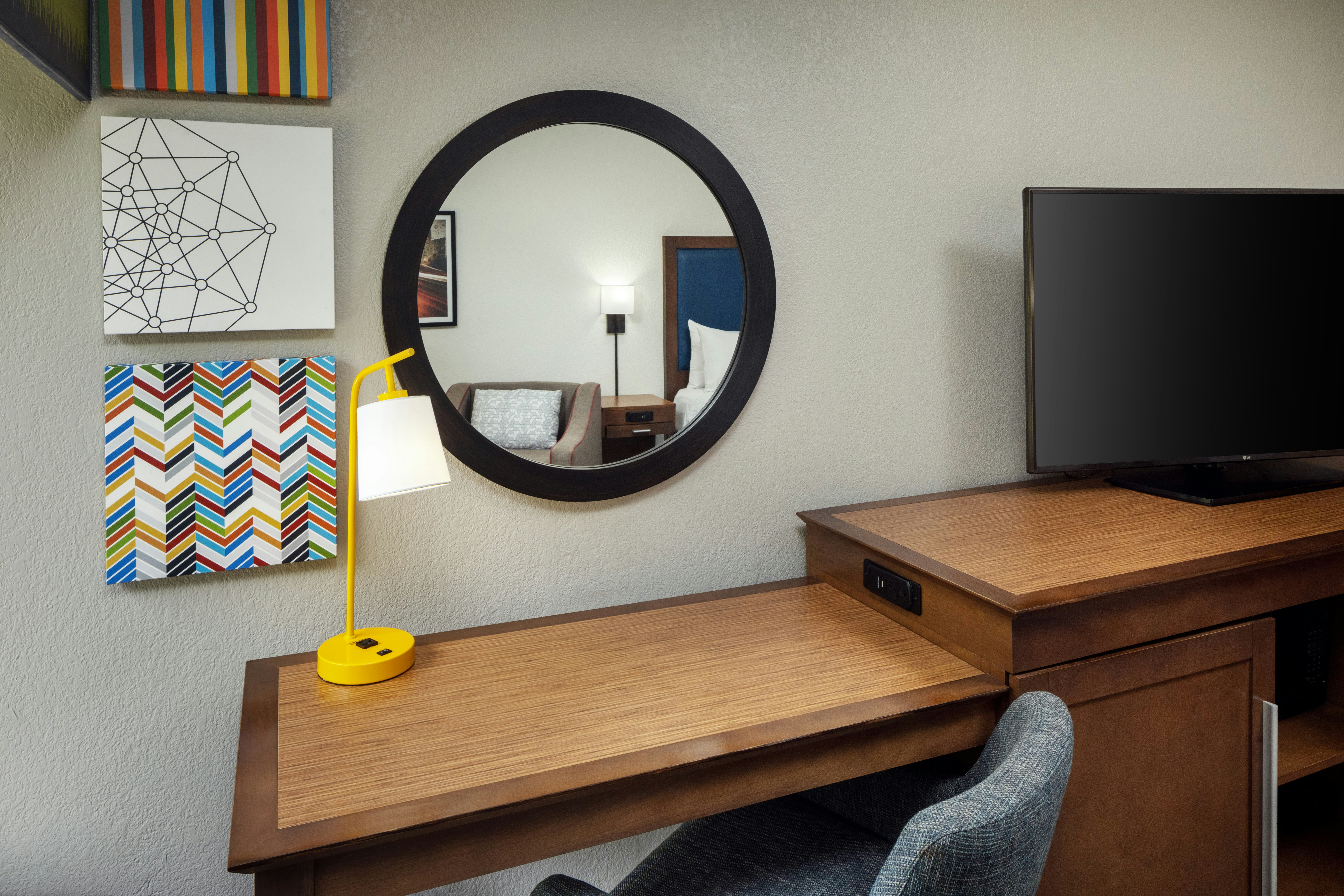 STUDIO, 2 QUEEN BEDS, ACCESSIBLE