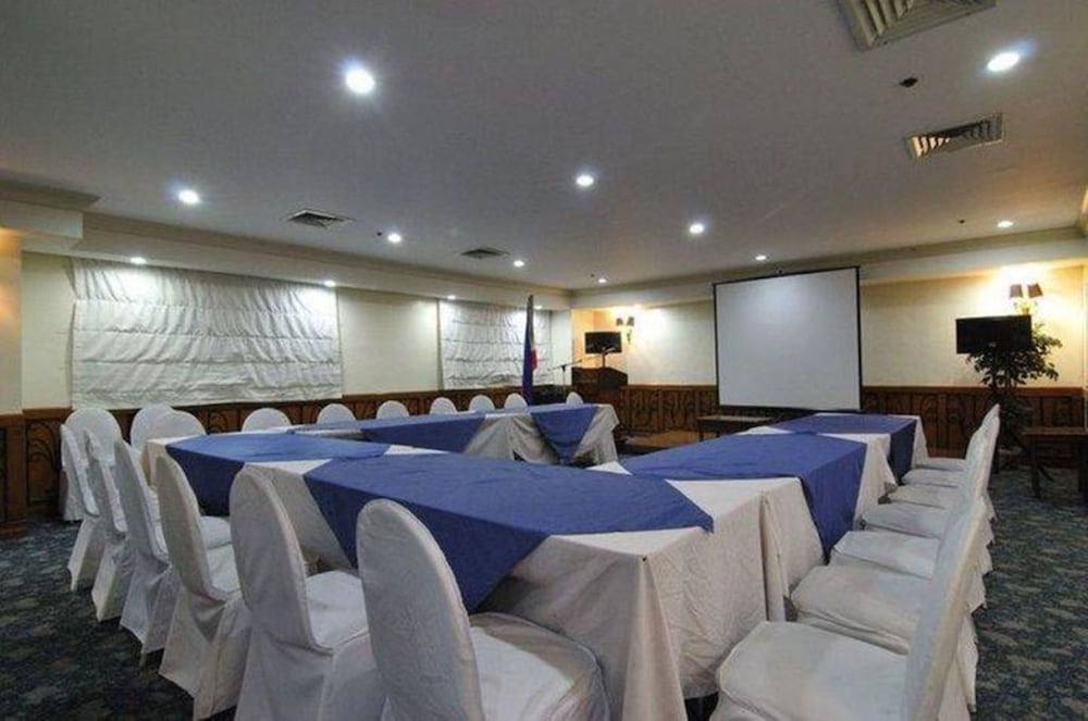 Tiara Oriental Hotel 44/50